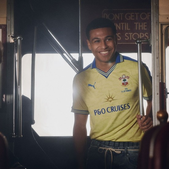 Mujer Southampton temporada 2025/26 50.º aniversario camiseta Mujer Southampton temporada 2025/26 50.º aniversario camiseta