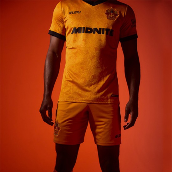 Pantalones cortos locales Wolverhampton Wanderers 2026/27 para hombre - Dorado Pantalones cortos locales Wolverhampton Wanderers 2026/27 para hombre - Dorado