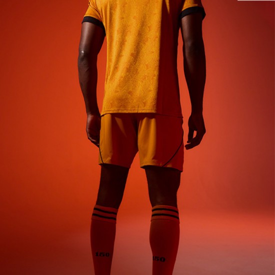 Pantalones cortos locales Wolverhampton Wanderers 2026/27 para hombre - Dorado Pantalones cortos locales Wolverhampton Wanderers 2026/27 para hombre - Dorado