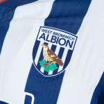 Camiseta de la 1.ª equipación del West Bromwich Albion 2026/27 para niño Camiseta de la 1.ª equipación del West Bromwich Albion 2026/27 para niño