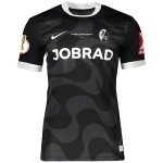 Camiseta de visitante SC Freiburg 2025/26 Copa DFB Semifinal – Niño Camiseta de visitante SC Freiburg 2025/26 Copa DFB Semifinal – Niño