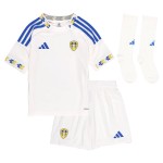Kit local Niño Leeds United 2025/26 Kit local Niño Leeds United 2025/26